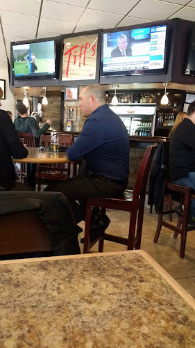 Opinii despre Tiff's Restaurant & Sports Bar în Barrie - Hospitality and gastronomy