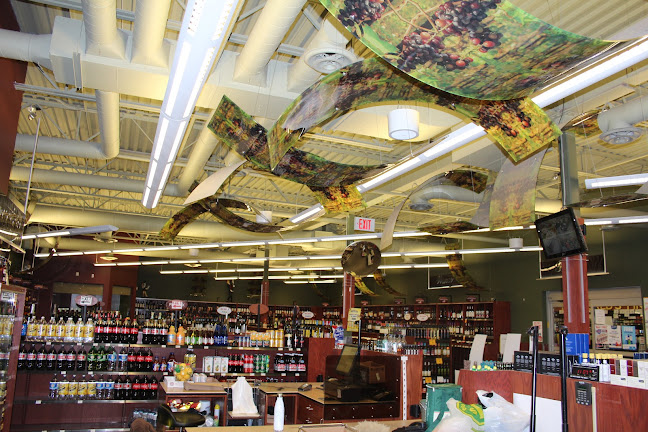 Opinii despre Day Night Liquor în Calgary - Hospitality and gastronomy