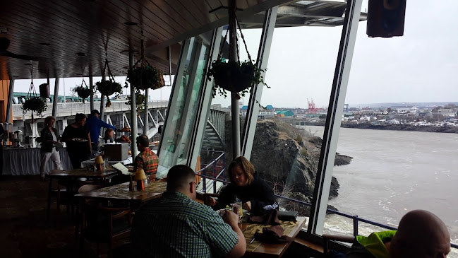 Opinii despre The Baratie - Reversing Falls Restaurant at Stonehammer UNESCO Global Geopark în Saint John - Hospitality and gastronomy