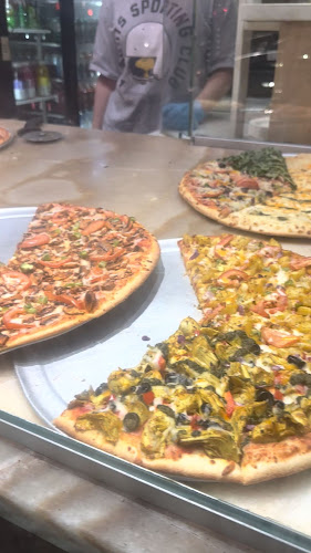 Opinii despre Numero Uno Pizza în Vancouver - Hospitality and gastronomy