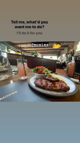 Moxies Victoria Restaurant - Victoria