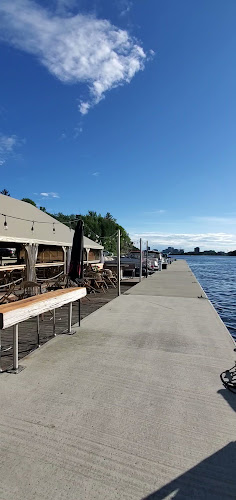 Rockcliffe Boathouse Restaurant & Marina - Ottawa
