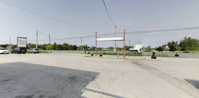 Checkered Flag Bar & Grill - Hamilton