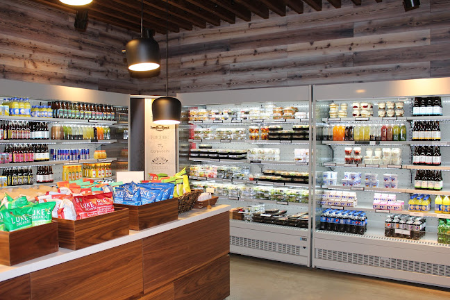 Eighth Avenue Trattoria - Hospitality and gastronomy