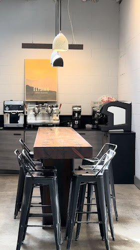 2301 Ontario St, Vancouver, BC V5T 2X5