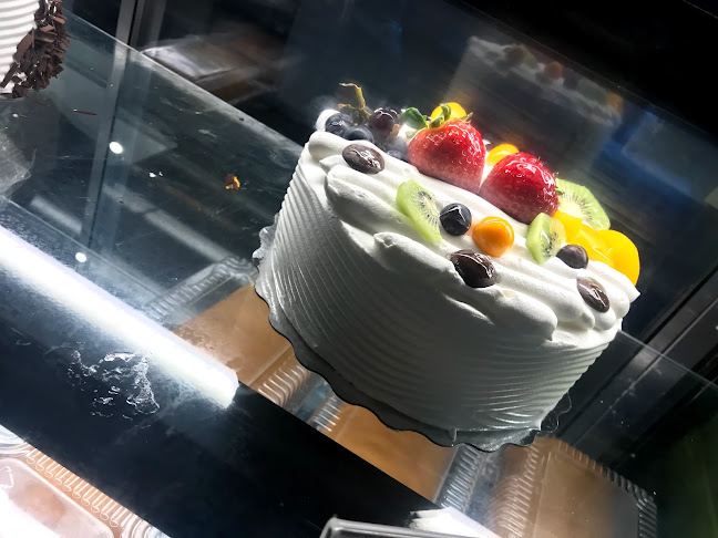 Papa John's Bakery 庭坊餅店 - Mississauga