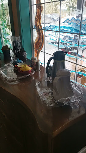 The Broken Paddle Coffee House - Victoria