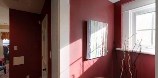 The Easy Pour Wine Bar - Hospitality and gastronomy