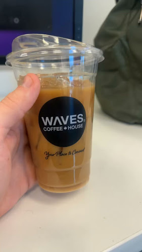 Waves Coffee House - Sunridge - Hospitality and gastronomy