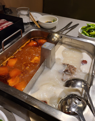 5890 Number 3 Rd Room 200, Richmond, BC V6X 3P6