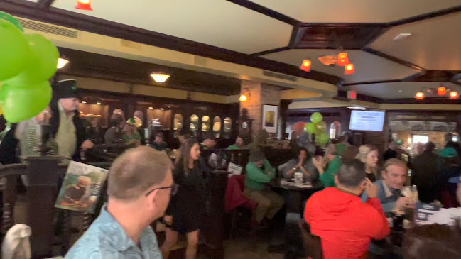 Opinii despre Lennox Irish Pub în Calgary - Hospitality and gastronomy