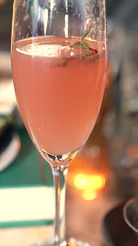 Opinii despre D/6 Bar & Lounge în Vancouver - Hospitality and gastronomy