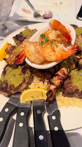 Comentarii opinii despre Yiannis Taverna Greek Restaurant