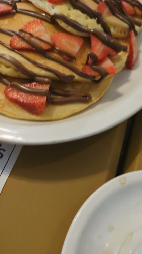 Opinii despre Queen's Coach Family Restaurant în Niagara Falls - Hospitality and gastronomy