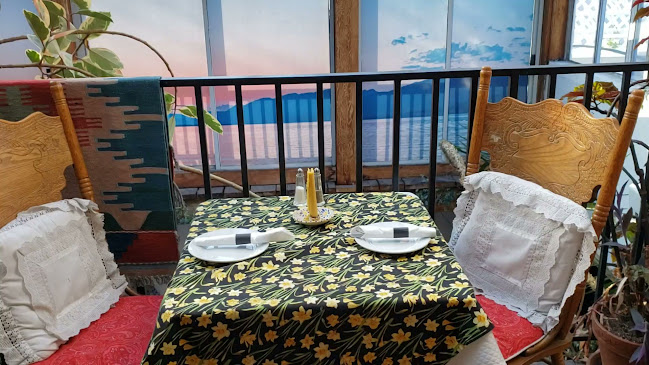 Opinii despre Theo’s Restaurant în Penticton - Hospitality and gastronomy