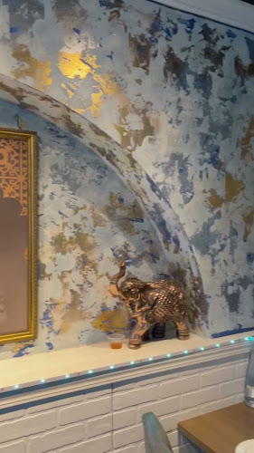 263 Lakeshore Rd E, Oakville, ON L6J 1H9