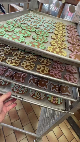 Opinii despre Gramma's Oven European Bakery & Café în Richmond Hill - Hospitality and gastronomy