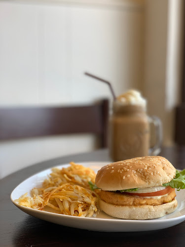 Café 8 - Hospitality and gastronomy