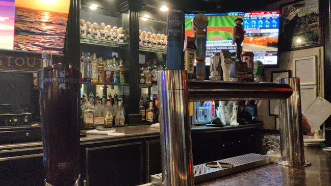 Opinii despre Willie Stouts Pub and Grill în North York - Hospitality and gastronomy