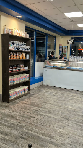 Opinii despre Kawartha Dairy Orillia în Orillia - Hospitality and gastronomy