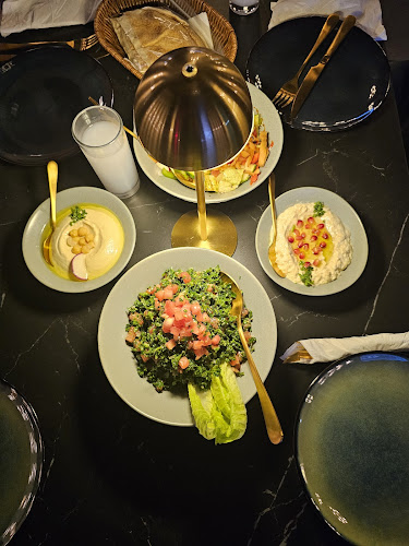 1855 Dundas St E Unit# 3, Mississauga, ON L4X 1M1