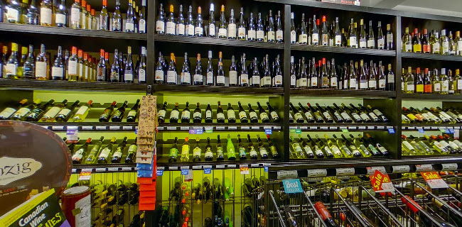 Okanagan Estate Wine Cellars - Hospitality and gastronomy