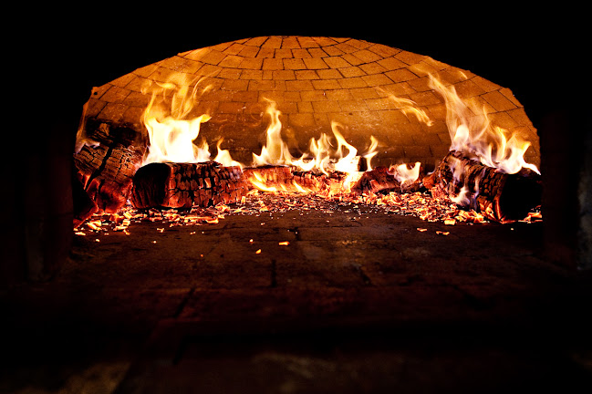 Pizzeria Defina - Hospitality and gastronomy