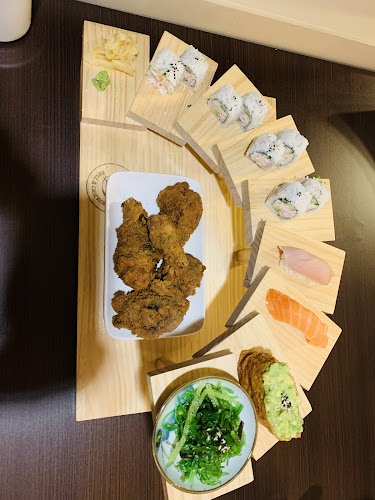 Opinii despre Roll & Chicken în Nanaimo - Hospitality and gastronomy