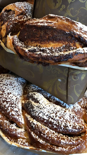 Opinii despre La Boulangerie Bakery Cafe în Calgary - Hospitality and gastronomy