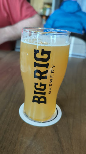 Big Rig Kitchen & Brewery - Iris