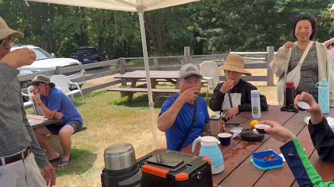 Hornby Island Bakery & Pizzeria - Hornby Island