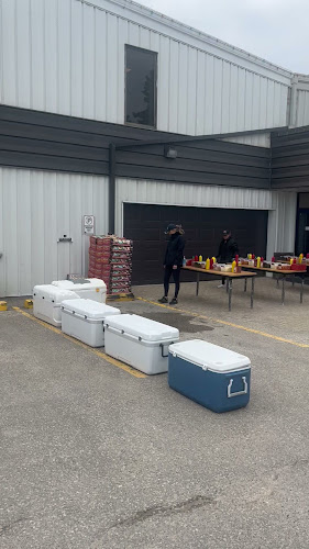 Opinii despre Willy Dogs Inc în Winnipeg - Hospitality and gastronomy