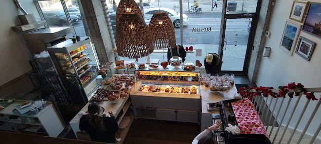 Bom Dia Café & Bakery - Queen - Hospitality and gastronomy