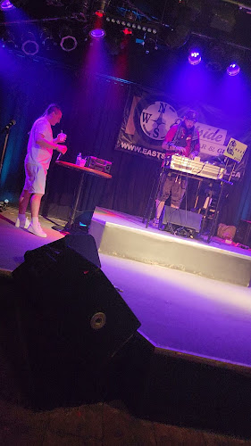 750 Hamilton Rd, London, ON N5Z 1T7