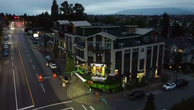 Comentarii opinii despre Living Room Hookah Lounge