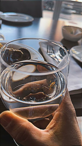 Opinii despre Spice & Saffron Indian Cusine Bar & Restaurant în Oakville - Hospitality and gastronomy