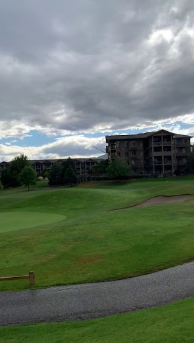 19 Okanagan Grill + Bar - West Kelowna