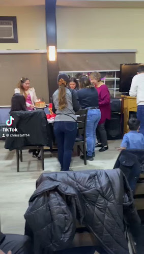 Opinii despre Sam's Friends Restaurant în Dawson Creek - Hospitality and gastronomy