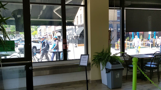 Casa di Moni Café and Gelato