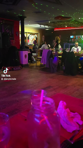 Opinii despre Yo Amo Tacos Bar 'n Grill în Woodbridge - Hospitality and gastronomy