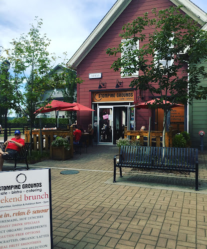 Stomping Grounds Cafe & Bistro - Hospitality and gastronomy