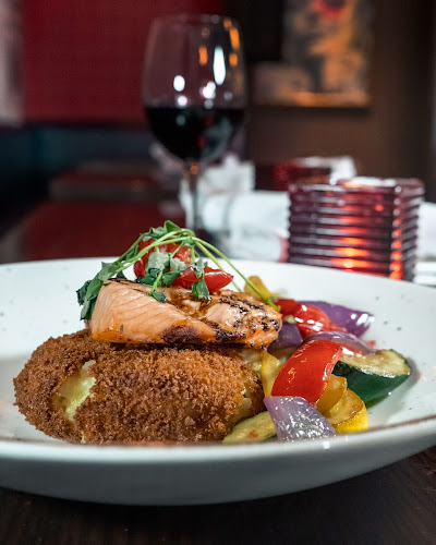 The Waverley Elgin - Hospitality and gastronomy