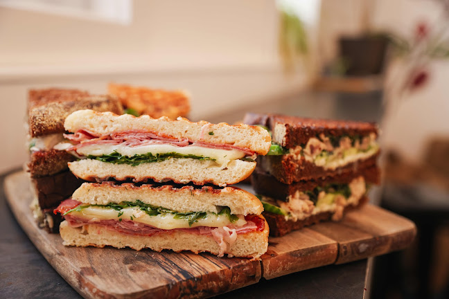 Opinii despre Barren Ground Coffee în Yellowknife - Hospitality and gastronomy