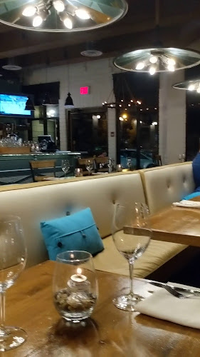 West Coast Seafood & Raw Bar Kelowna - Hospitality and gastronomy