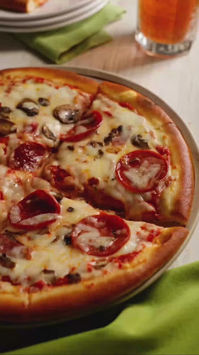 Opinii despre D Spot Dessert Cafe Markham 14th Avenue în Markham - Hospitality and gastronomy