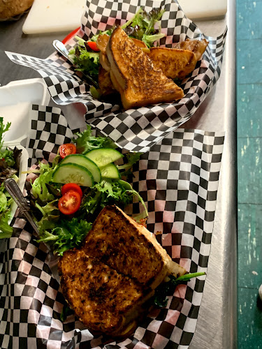 Opinii despre Grilled Cheese Social Eatery în Barrie - Hospitality and gastronomy