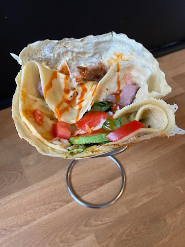 170 Hunter St W, Peterborough, ON K9H 2L2