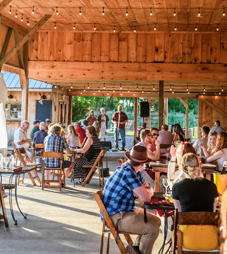 Calamus Estate Winery - Lincoln