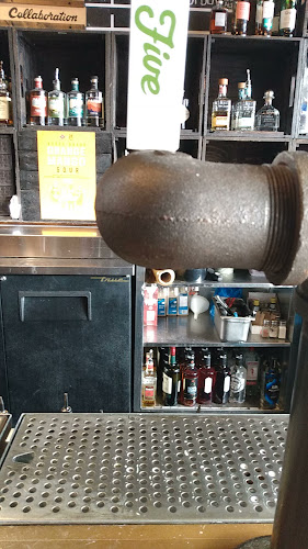 Comentarii opinii despre Trolley 5 Brewpub