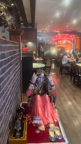 Comentarii opinii despre Jagga Sweets - Home of Indian Vegetarian Cuisine